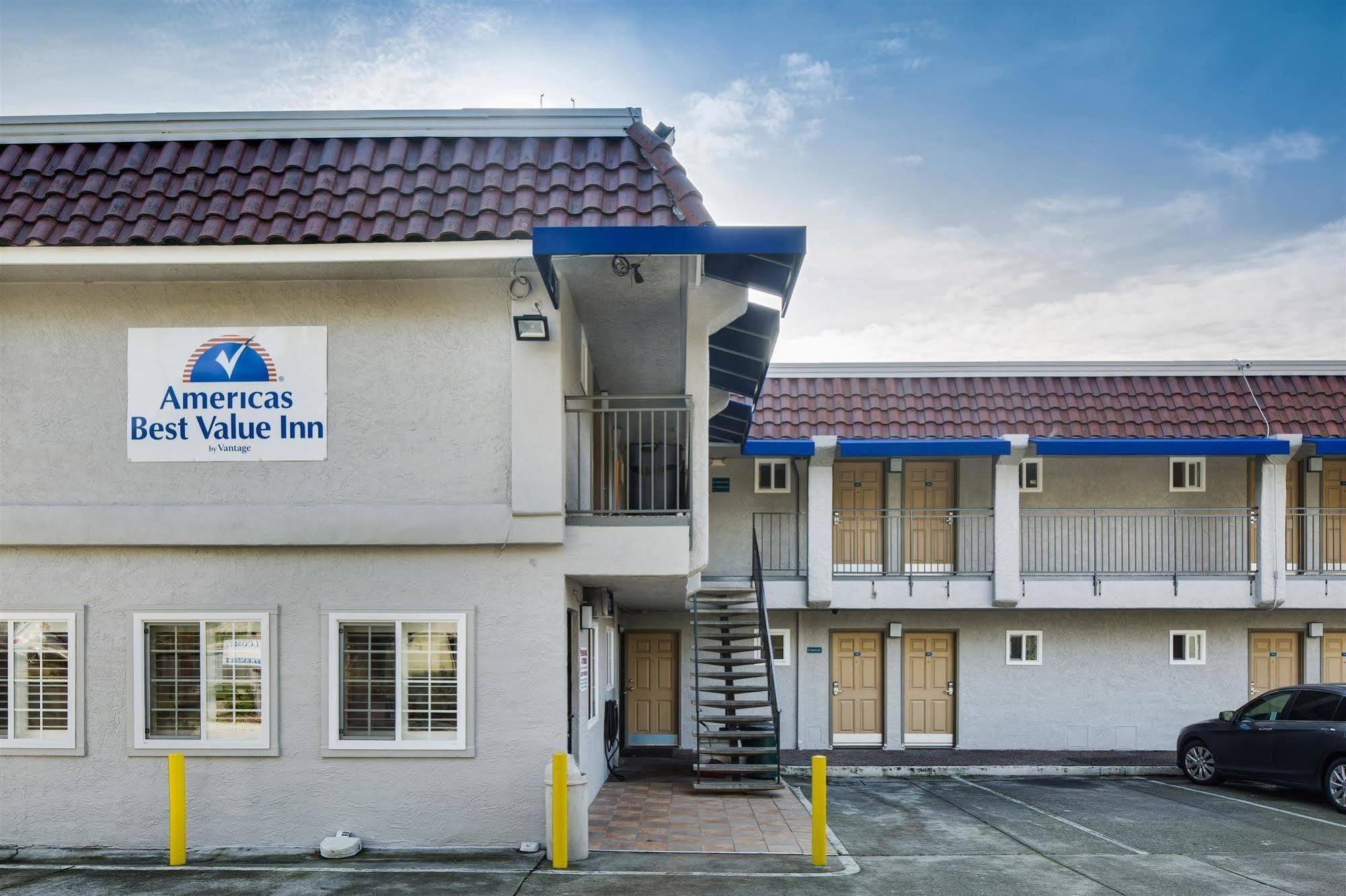 Americas Best Value Inn Richmond Exterior photo